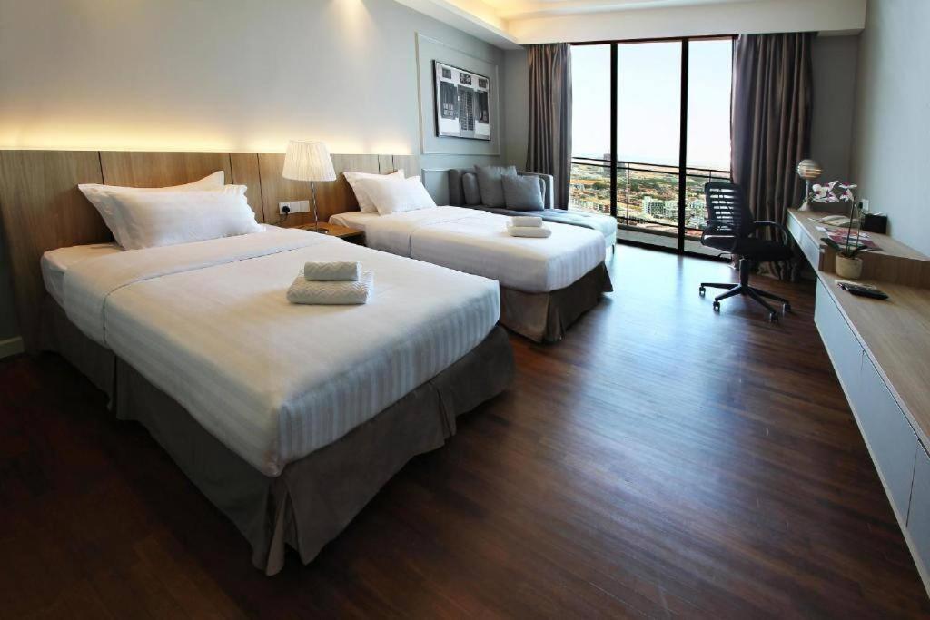 Shore Studio Rivercity View Malacca Extérieur photo